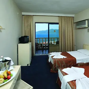 Hotel Random By Lookbookholiday, Marmaris